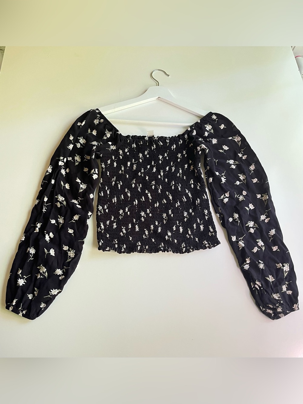 American Eagle Black Floral Off-Shoulder Crop Top